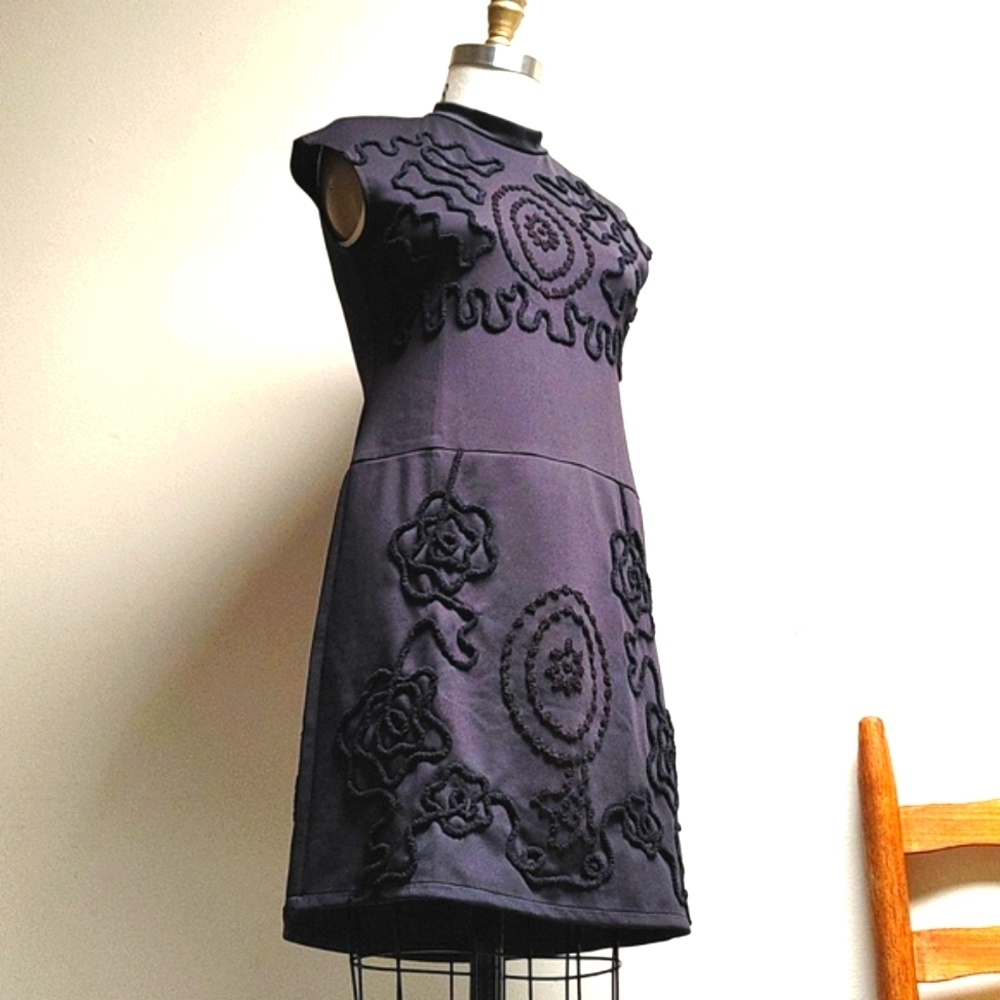 Rare VTG Loalde Knit Dress w Chenille Applique